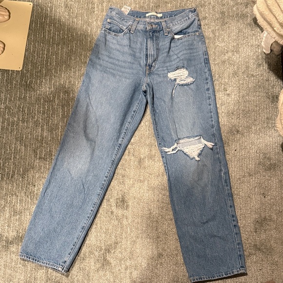Levi's size 27 Light Blue Distressed baggy Jeans - Picture 1 of 6